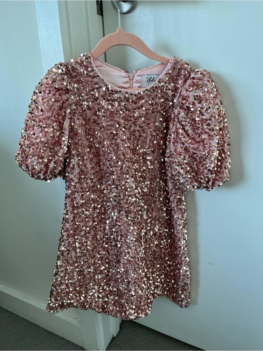 Lola + the Boys sequin Puff-Sleeve Kids Dress - Pink size 4 retail $76